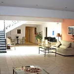 Annaliza Aparthotel