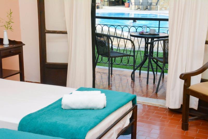 Annaliza Hotel Pyrgi (Corfu)
